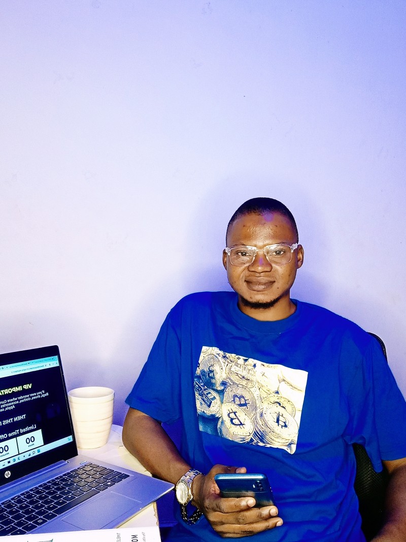 Ayanwale lukman Alade portrait